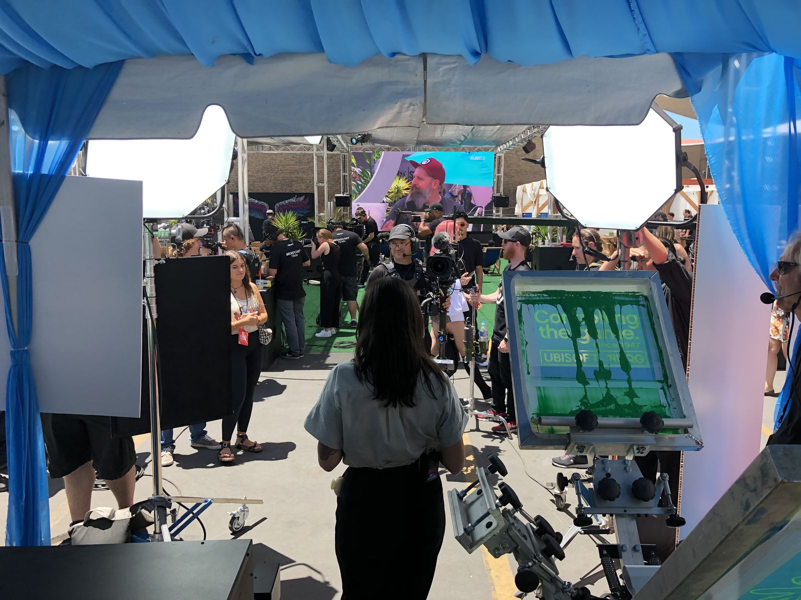 Outdoor brand activation with live customization under open sky